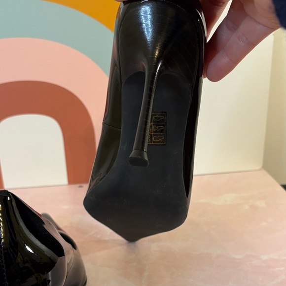 Jeffrey Campbell Glossy Black Patent Pointed Heels 4”, 7.5 - Picture 6 of 8